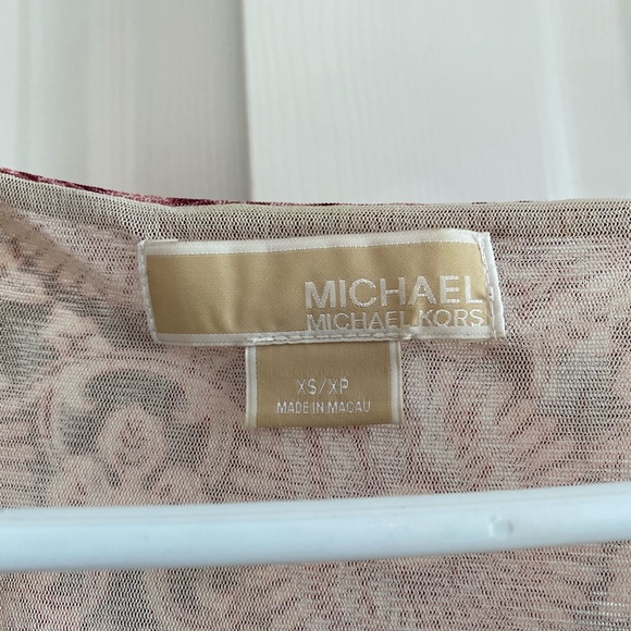 Michael Kors pattern wrap top - Picture 3 of 3
